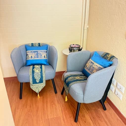 Area relax e accoglienza del salone Naree Thai Massage